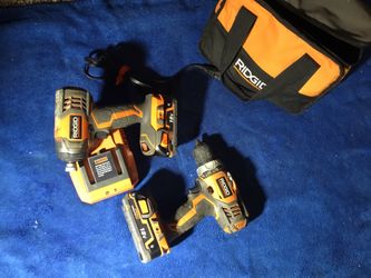 Ridgid 18V Complete Combo Kit with Impact & Drill And Charger and. Batteries and bag! ALL for 90 mañana 💥💥⌛️⌛️👍🏽👍🏽