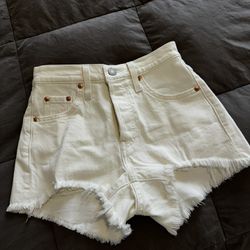 Levi shorts