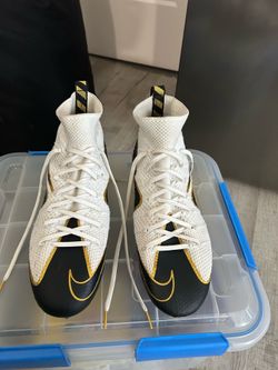 Nike Untouchable Sz 10.5