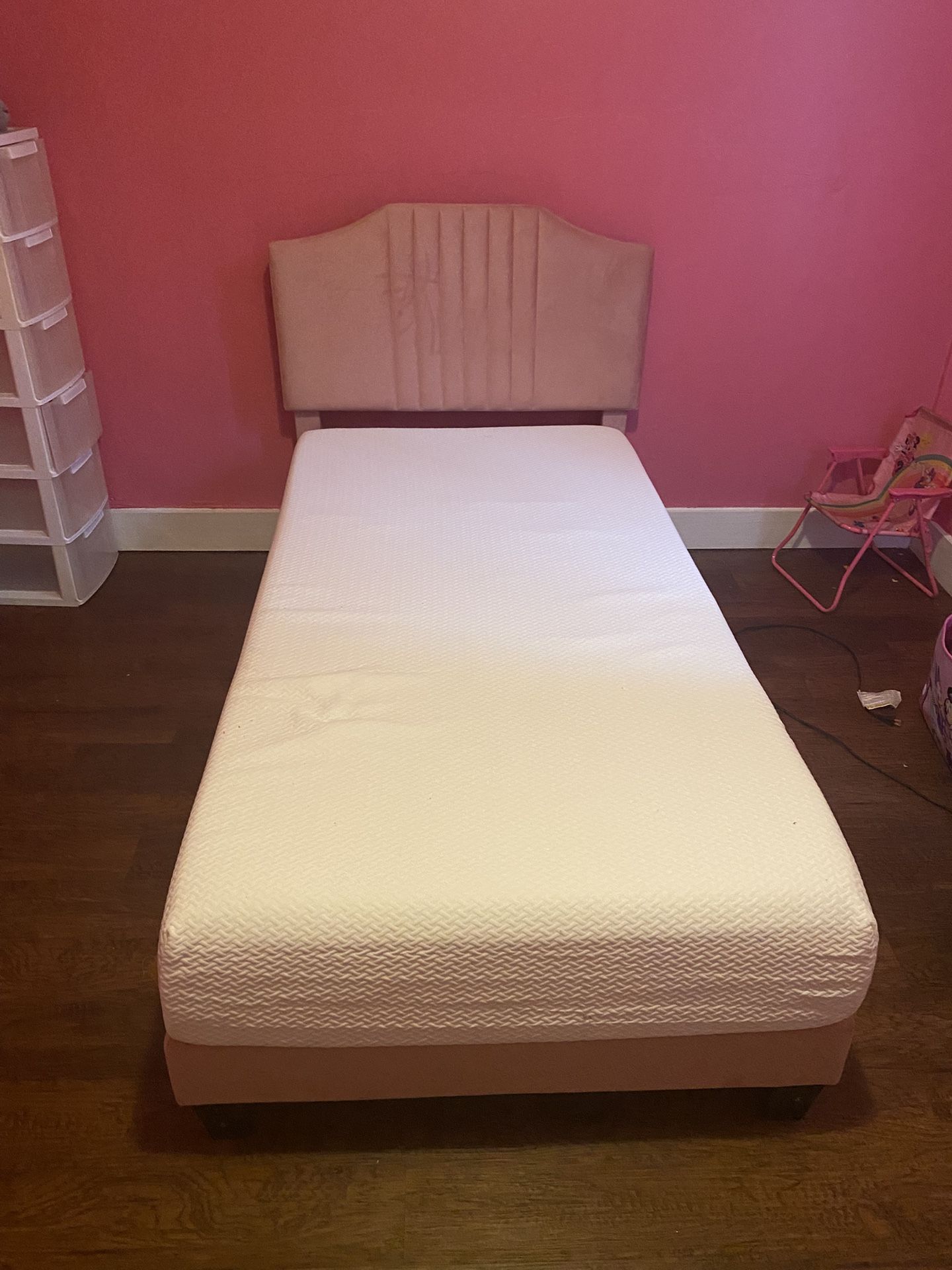 Twin Size Bed