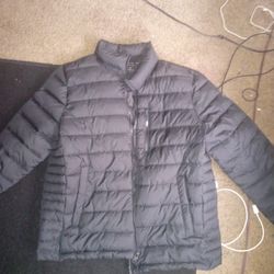 New With Tags Size XL KENNETH KOLE PUFFER COAT $50