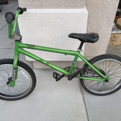 20” BMX Bike – Project Bike – Needs Tires & Brakes