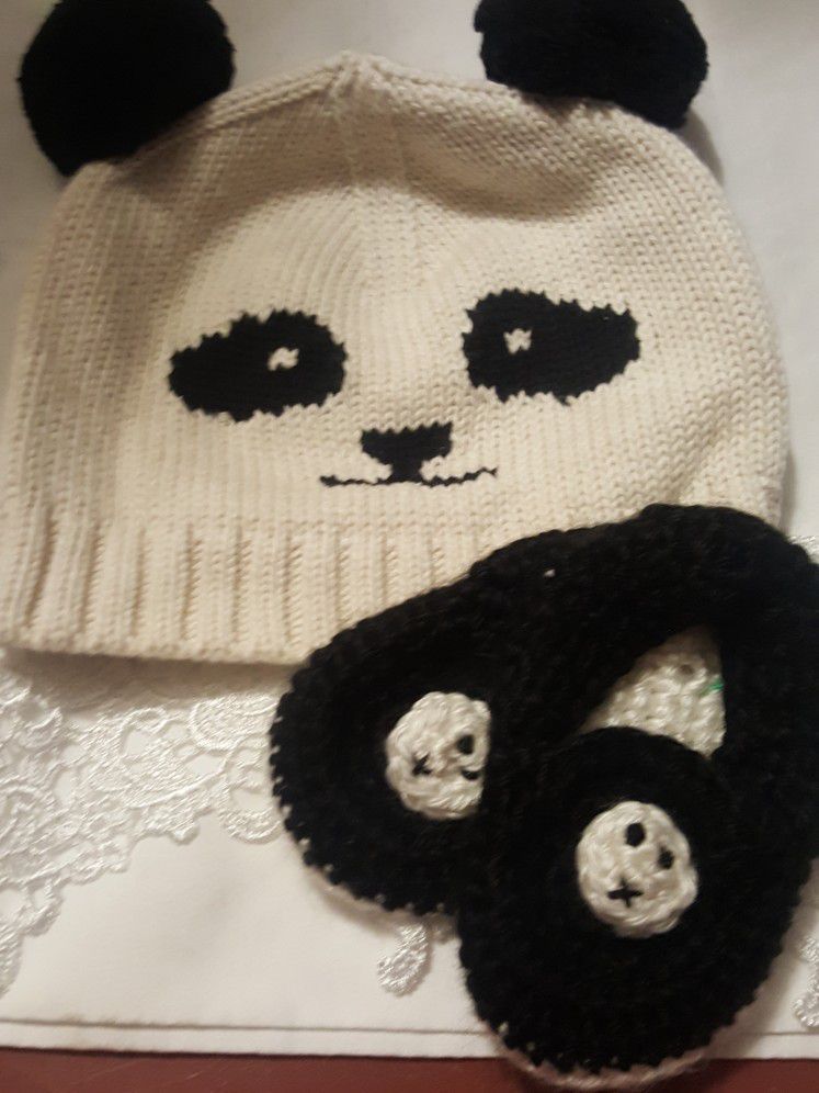 Baby Panda Hat and Booties