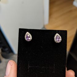 Eye Catching Authentic Amethyst And Diamond Earrings 