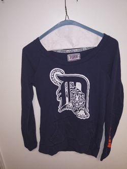 Victoria's secret pink sweatshirt size small