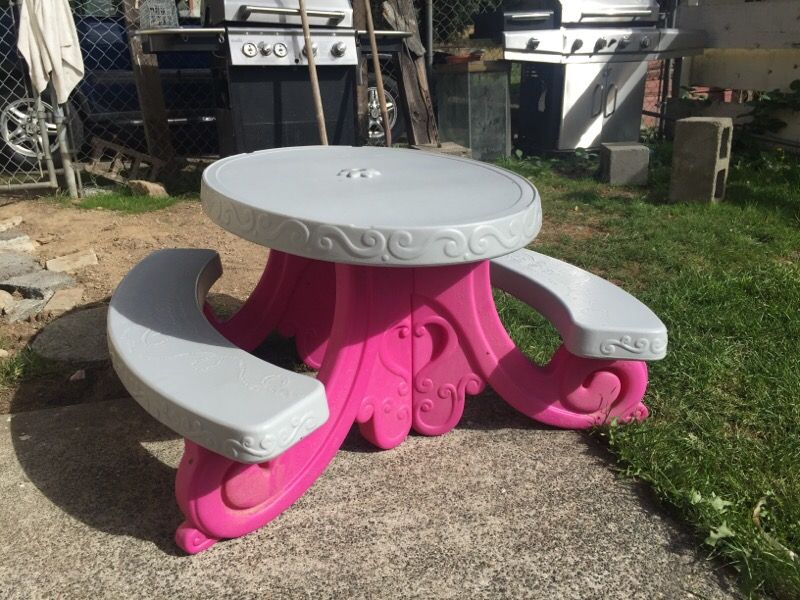 Disney Princess Picnic Table