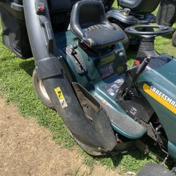 Craftsman LT1000 42 Inch Riding Mower Great Condition Rear Bagger System 