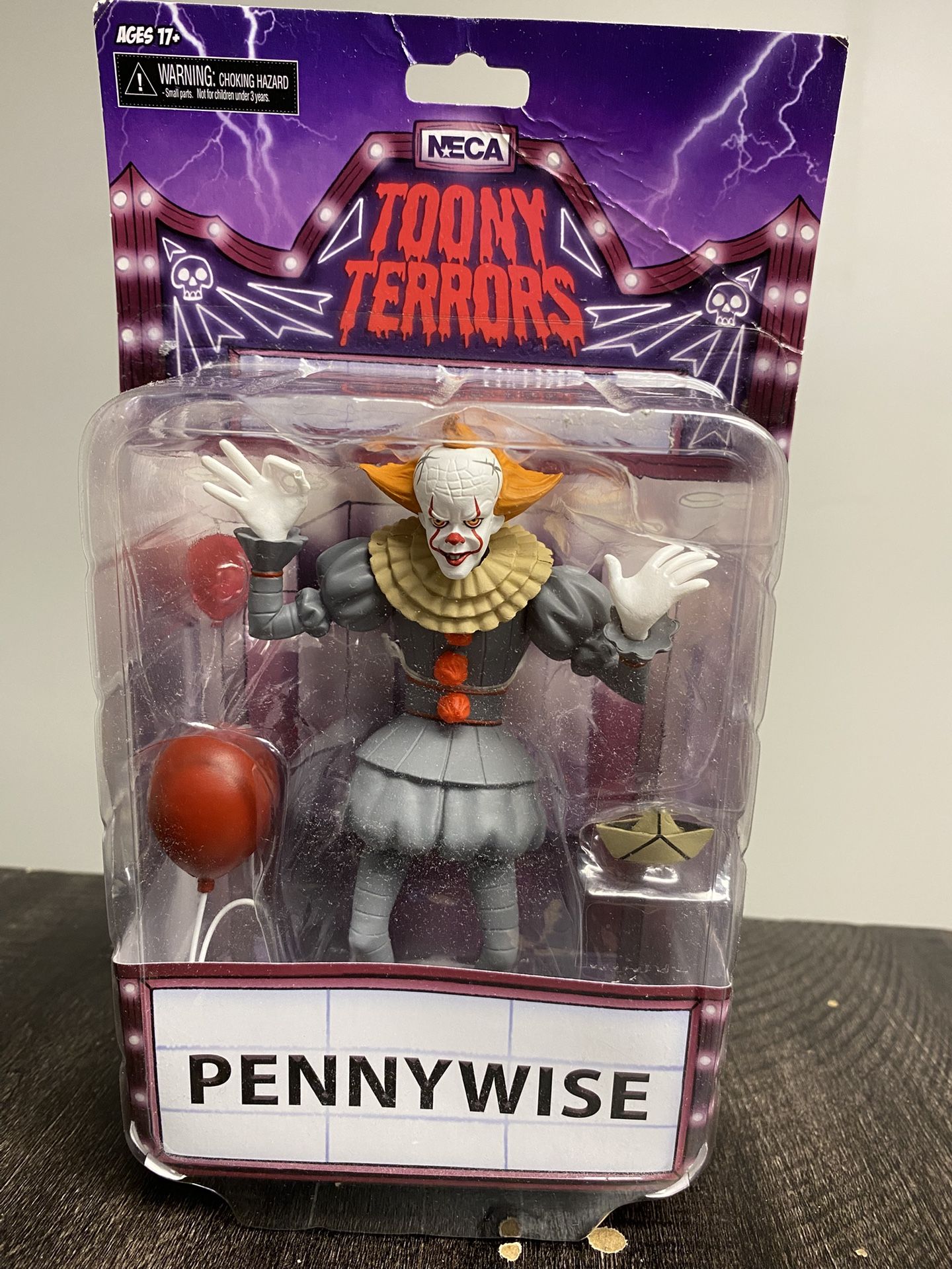 IT Pennywise NECA Figure 