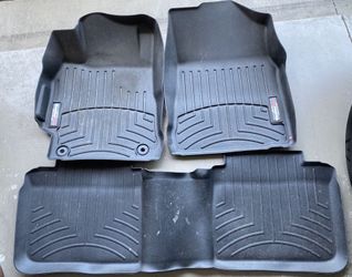 Tech Weather Floor Matt For Mercedes C300