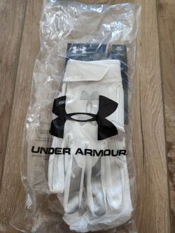 UNDER ARMOUR BRAND NEW FOOTBALL GLOVES