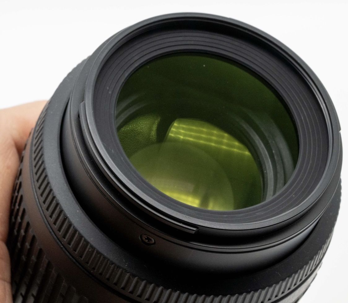 Nikon DX Zoom AF-s 55-200mm f 4-5.6 VR Lens Near Mint