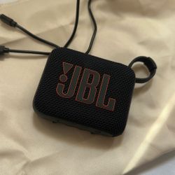 JBL Portable Waterproof Speaker 