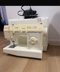 Singer Electronic Control Sewing Machine