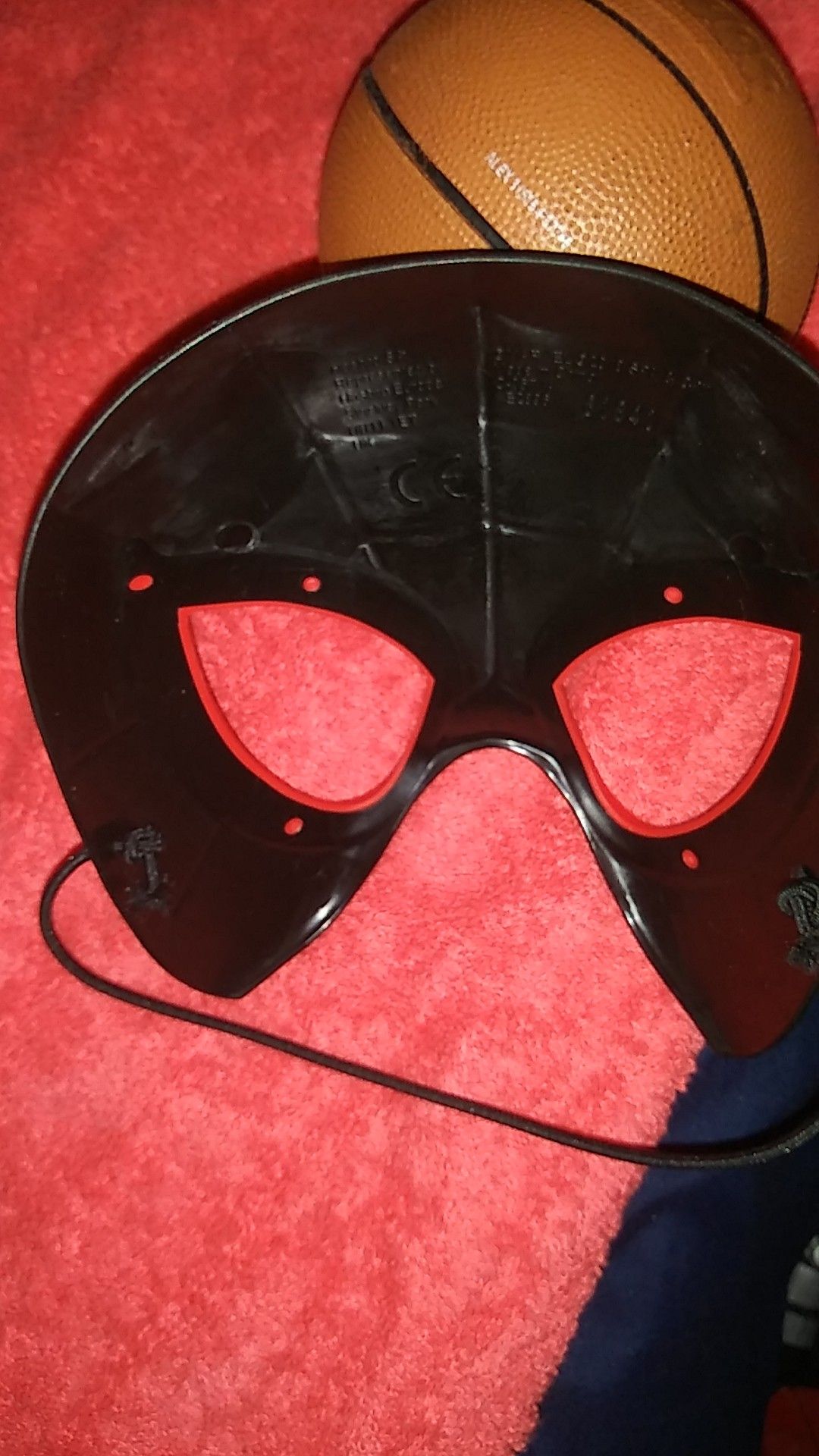 Spider-Man into Spiderverse mask