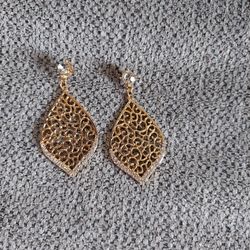 Vintage Filigree Leaf Dangle Earrings