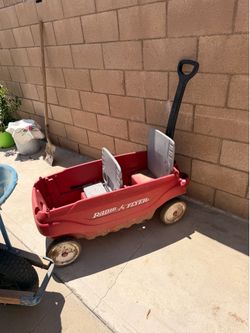 Radio flyer wagon