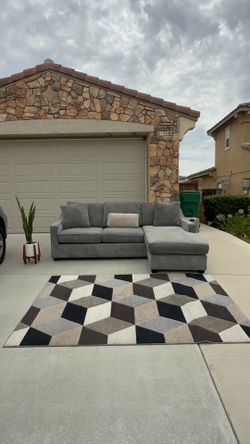🩶Beautiful Gray Sectional Couch w adjustable chaise!
