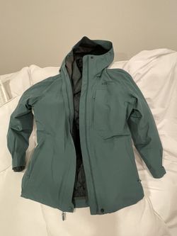 LikeNew Size S - Marmot women’s Minimalist Component 3-in-1 Jacket (retail 350)  