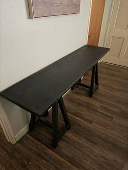 Entryway table