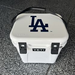 Yeti Dodger 24 HARD COOLER Offical MLB