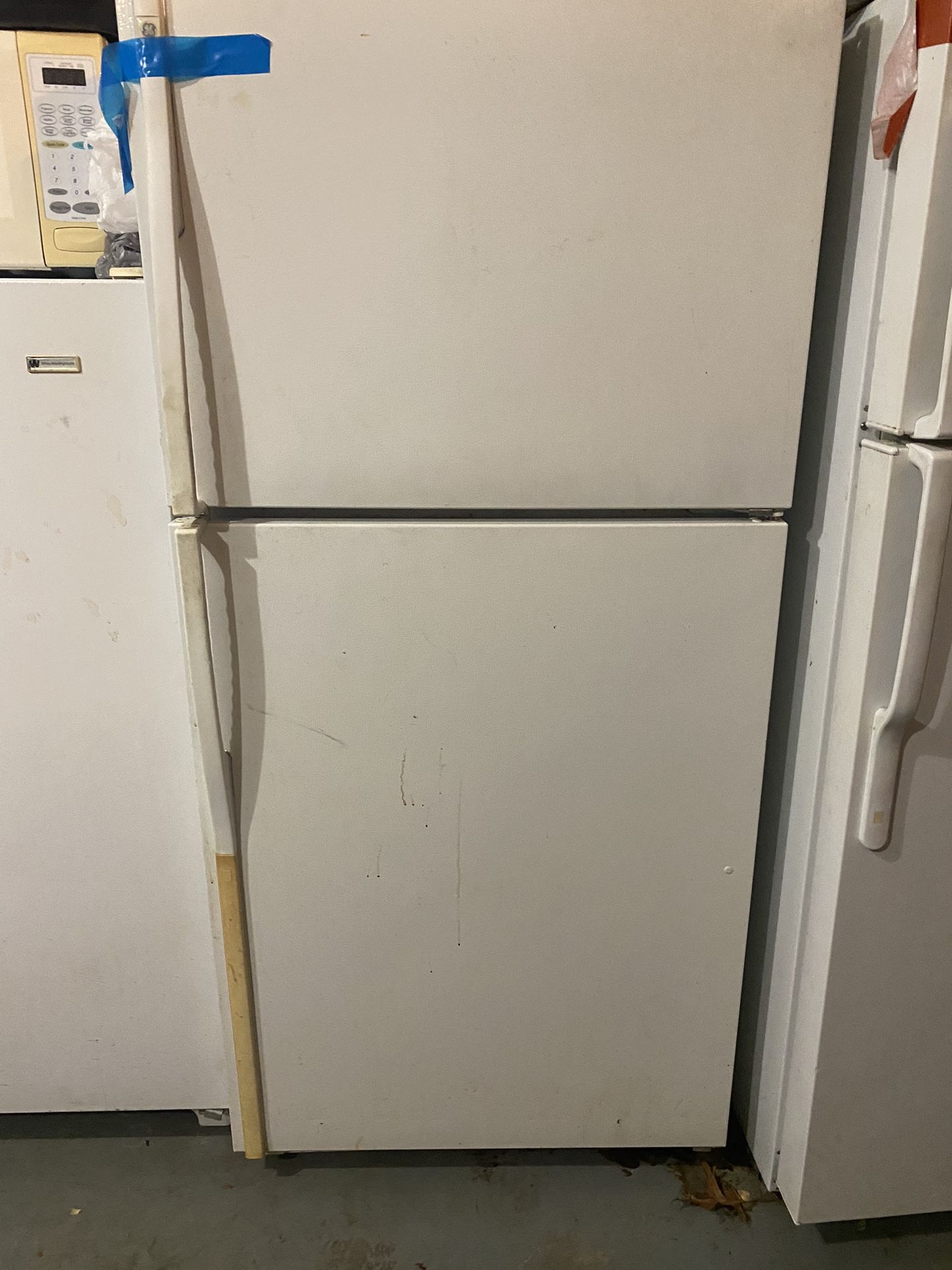 refrigerator 