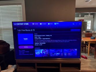 LG Smart TV - 75”