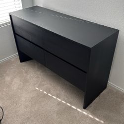 Black 4-Drawer Dresser