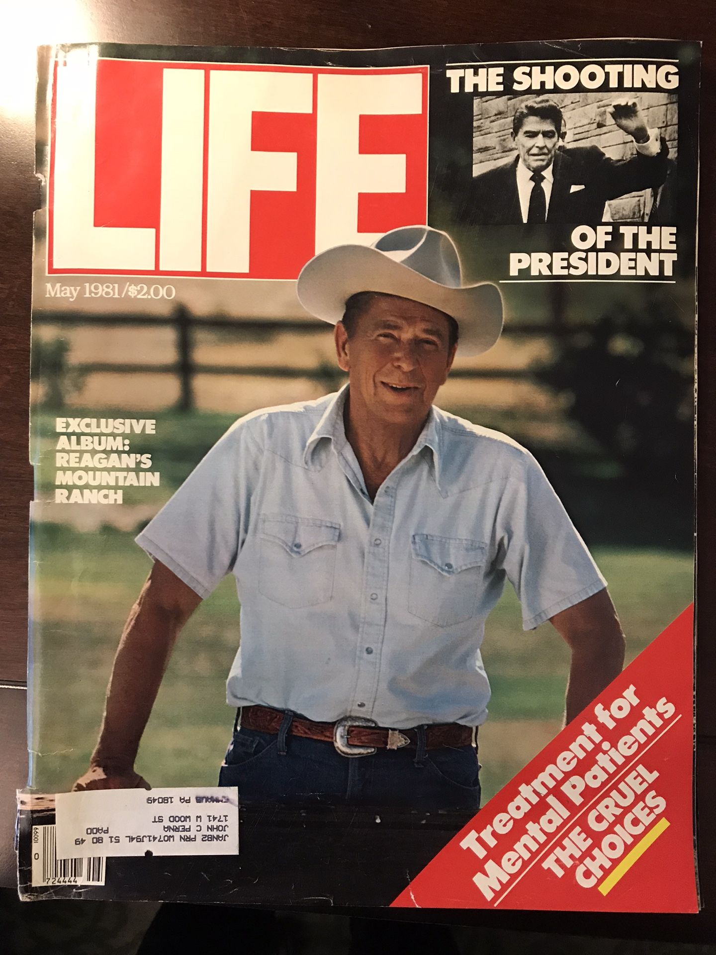 Life Magazine Collection - 140 Magazines