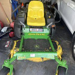 John Deere Z445 EZTrak 48”