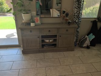 Buffet cabinet