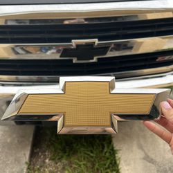Chevy Emblem 