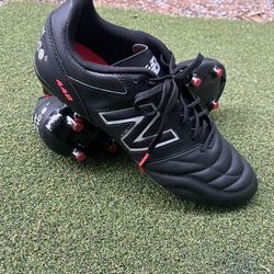 New Balance 442 V2 PRO Soccer Cleats Size Men’s 12 Black And Red
