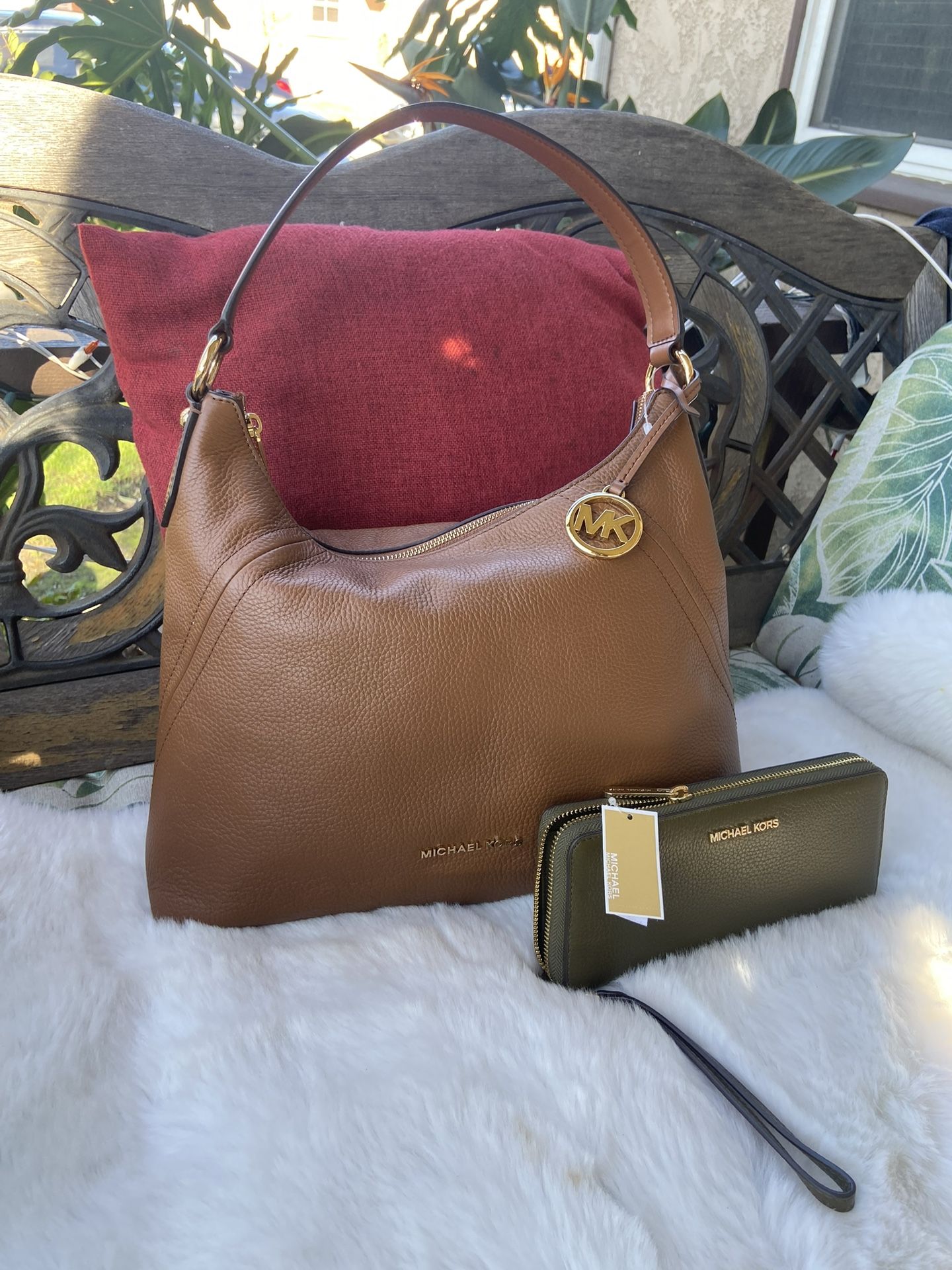 New!!!! Michael Kors Brown Leather Bag And Olive Green Wallet