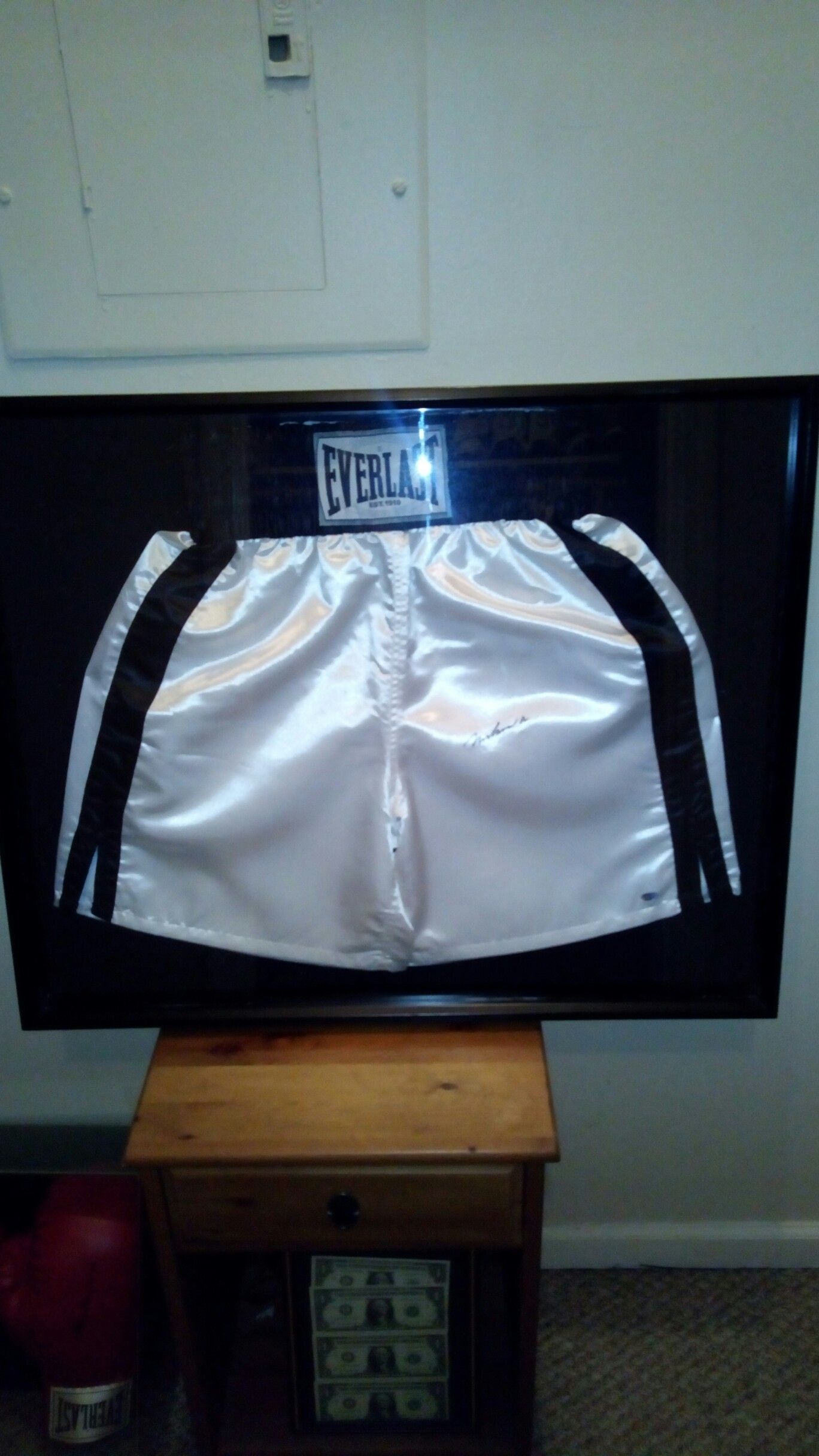 Authentic hand sighed Muhammad Ali boxing trunk's has certified numbered hulagram