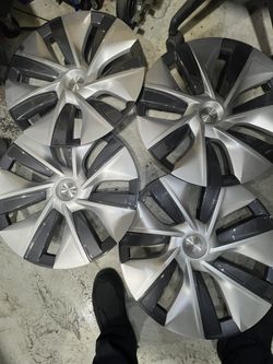 Tesla Model Y hubcaps