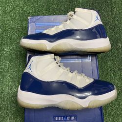 Jordan Win Like 82 11s size 8.5 Close To VNDS