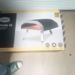 Ooni Koda 12 Gas Powered Pizza Oven 