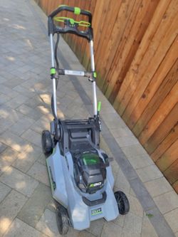 Ego Self Propelled 21" Mower w/7.5 battery