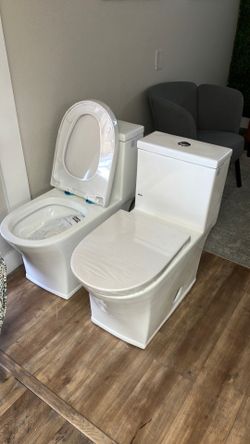 *****$155.00 New DeerValley One Piece Toilet