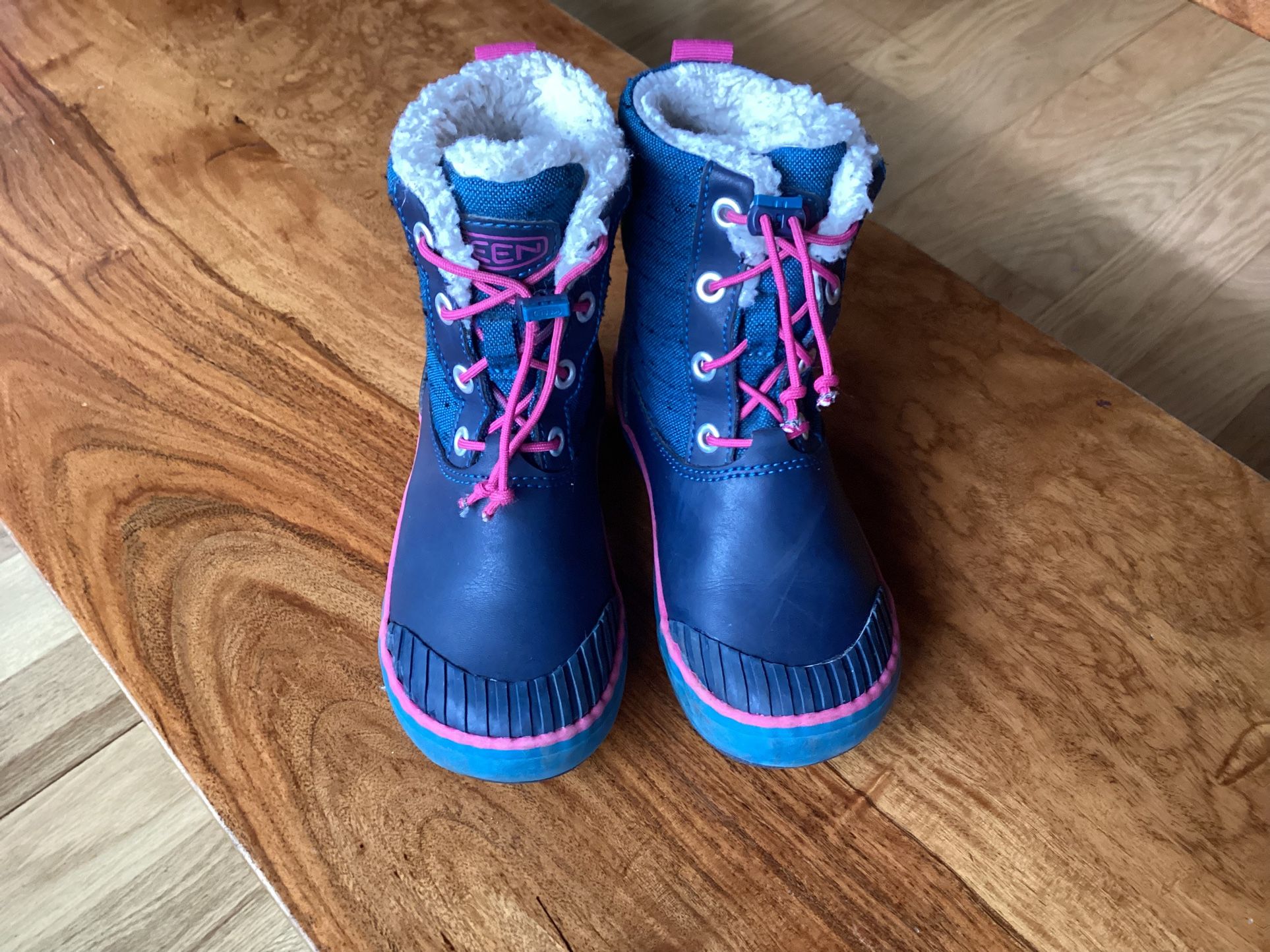 Keen Winter Boots Size 11