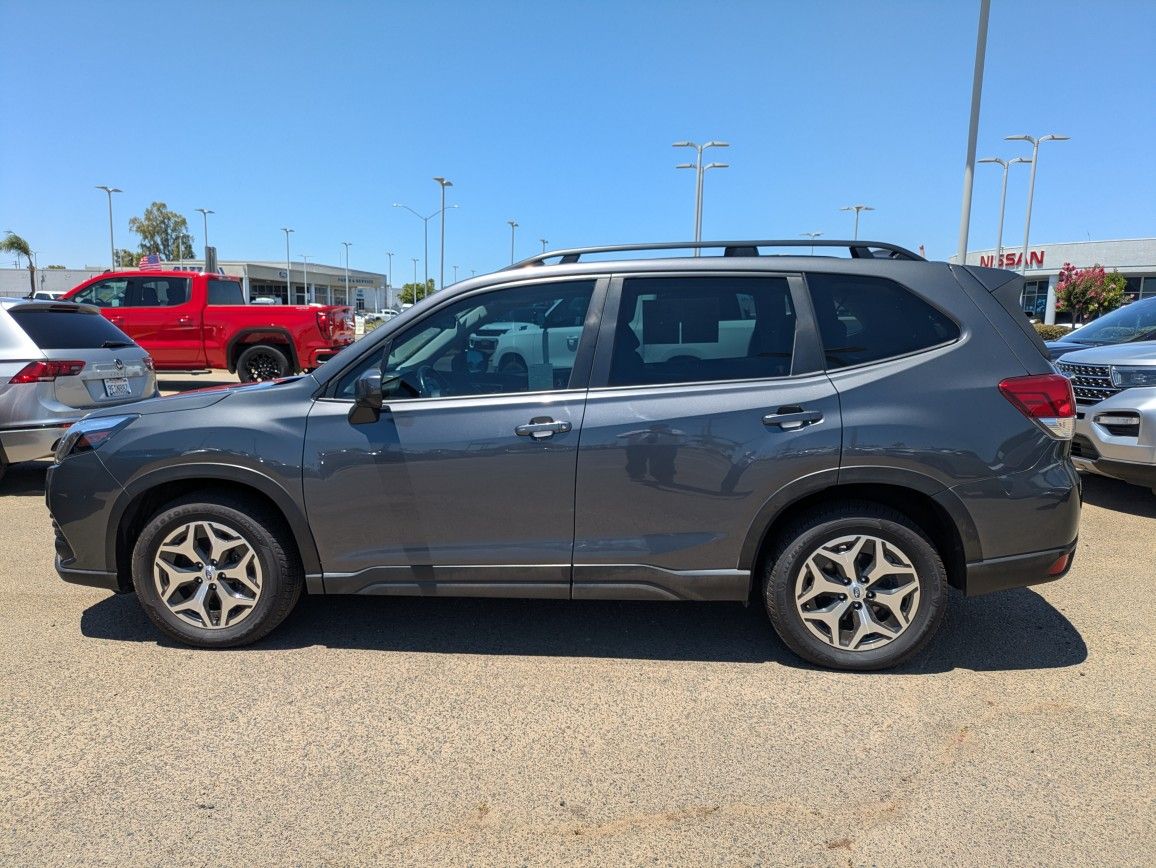 2022 Subaru Forester Premium 1 Owner 