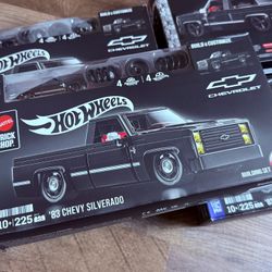 Hot Wheels Mattel Brick Shop 83 Chevy Silverado 