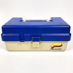 Plano 3100 Fishing Tackle Box with Fold Out Tray