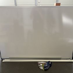 Wall Mounted Magnetic Whiteboard 
