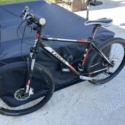 Trek 3500 26” Mountain Bike