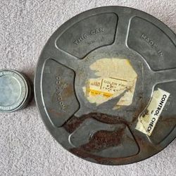 ANTIQUE MOTION PICTURE CANISTER / FILM CASE 1940’S (IDENTIFIED 1944 MOVIE) $20.00
