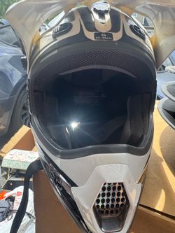 Fox dirtbike helmet
