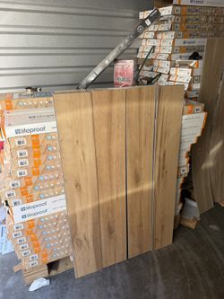 Lifeproof 22MIL Waterproof LVP Flooring – Bulk Sqft Available – New