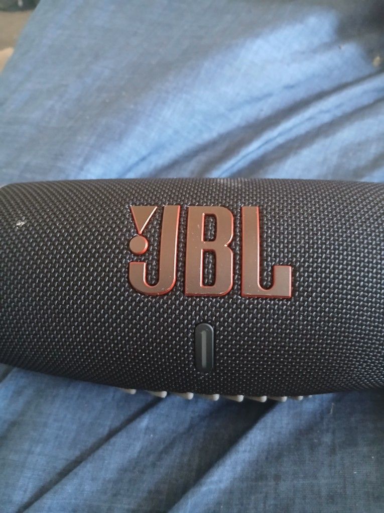 JBL BOOM BOX