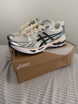 New ASICS Men’s Gel-Kayano 14 Black/White Cream/Black Size 8